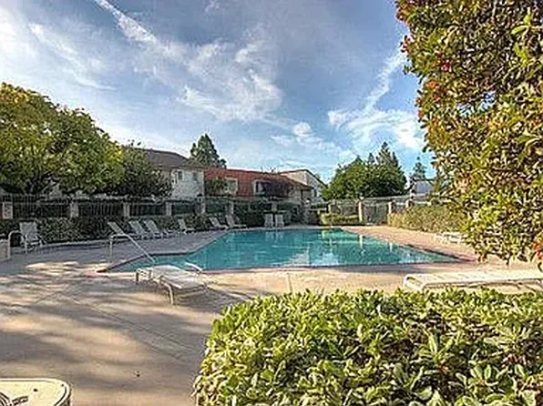 255 Green Moor Pl, Thousand Oaks, CA 91361