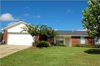 1st image of 205 Clearfield Dr