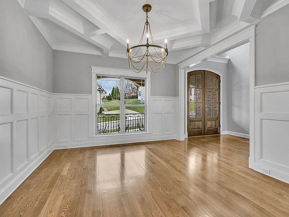 5th image of 409 Whitley Way #222