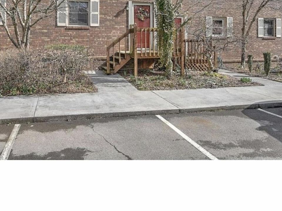 1st image of 2035 Heritage Pl