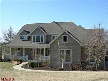 1st image of 359 Emmerson Ave