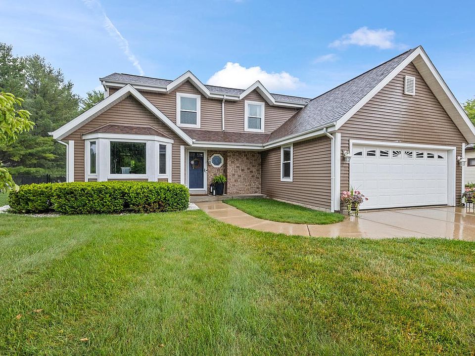 1st image of 3960 Kings Way