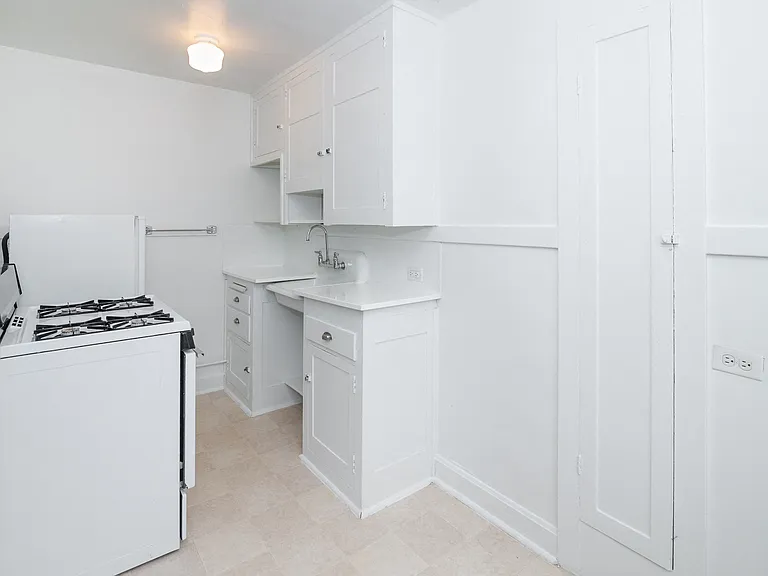 Marianne Apartments — Photo 39