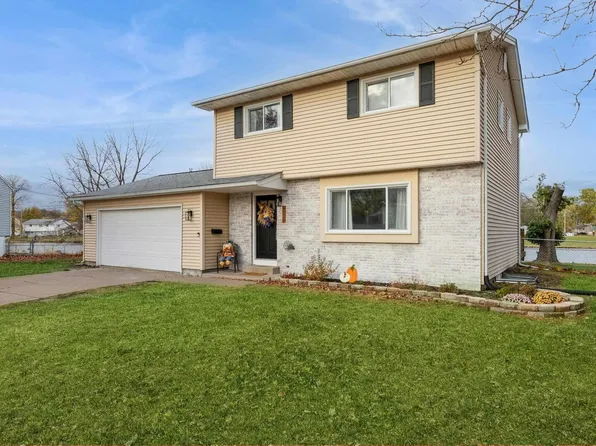 4711 50th Street Ct, Moline, IL 61265