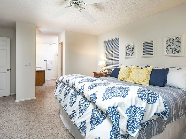 12822 Bellaire St — Photo 16
