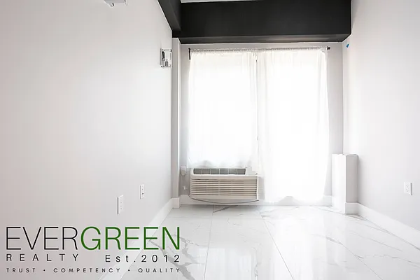 Rented by Evergreen Apartments BK | media 4