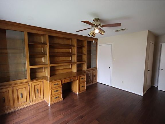 5th image of 4804 Palmetto St