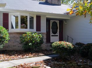 10 Newcom Ct, Crossville, TN 38558