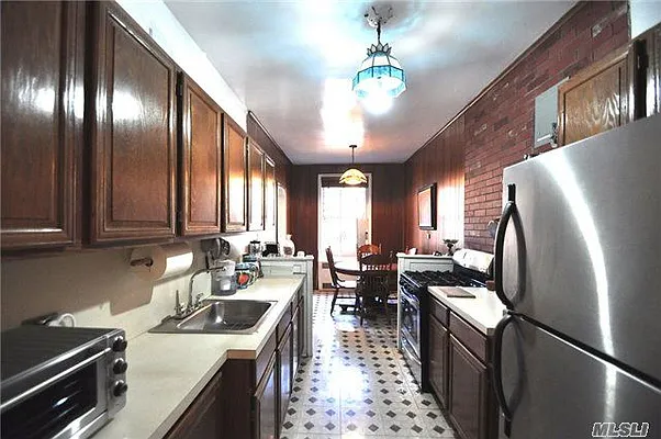 Sold by Exit Kingdom Realty | media 36