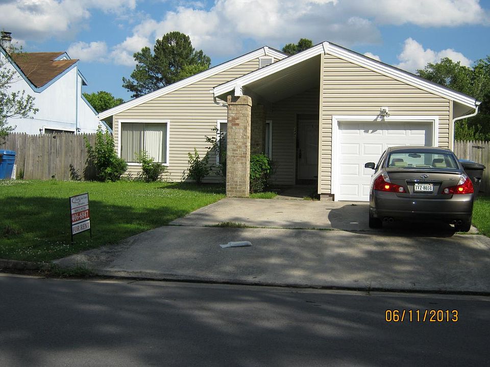 1st image of 3445 Dandelion Cres