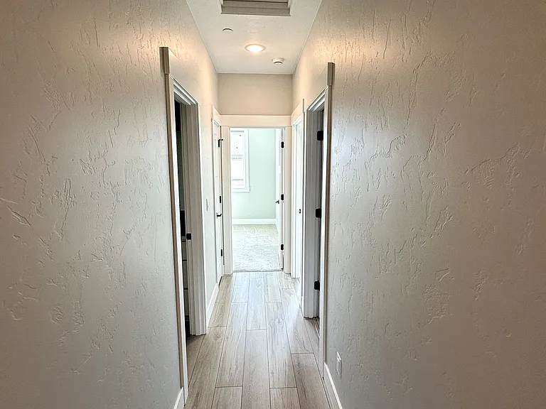 2285 Estate Ave — Photo 23