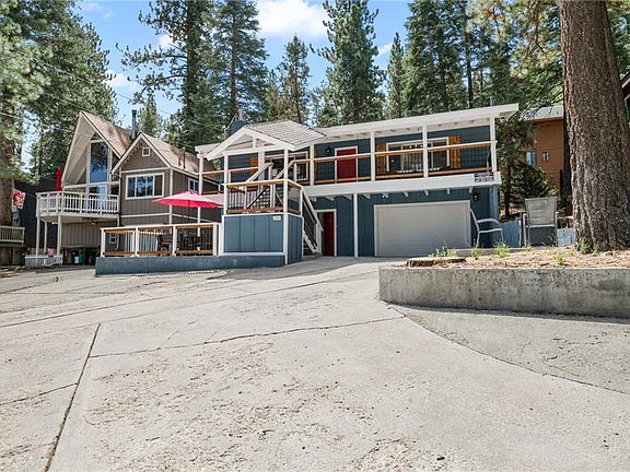 3rd image of 42991 Fern Ave