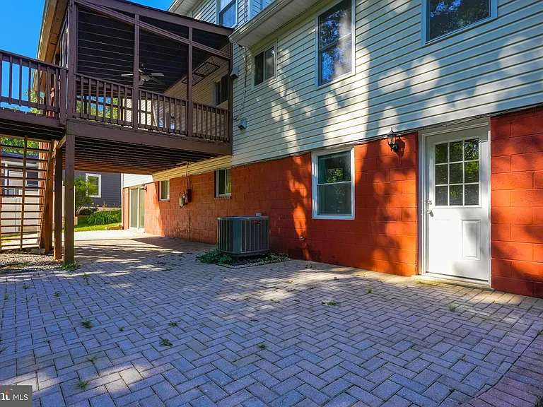 5021 Fleming Dr — Photo 65