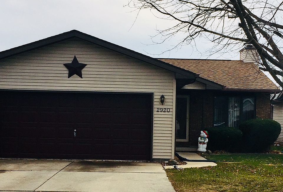 2nd image of 2920 Sutherland Rd