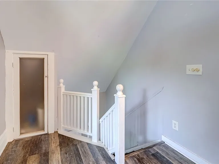 161-163 Hamilton St #1 — Photo 4