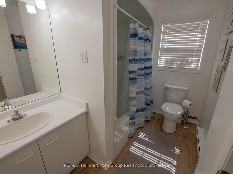150 Victoria St S #112 — Photo 22
