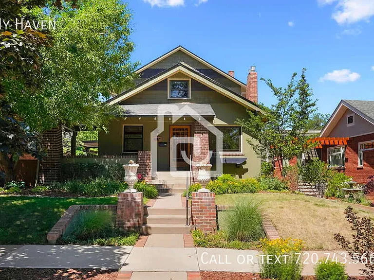 1121 S Williams St — Photo 1