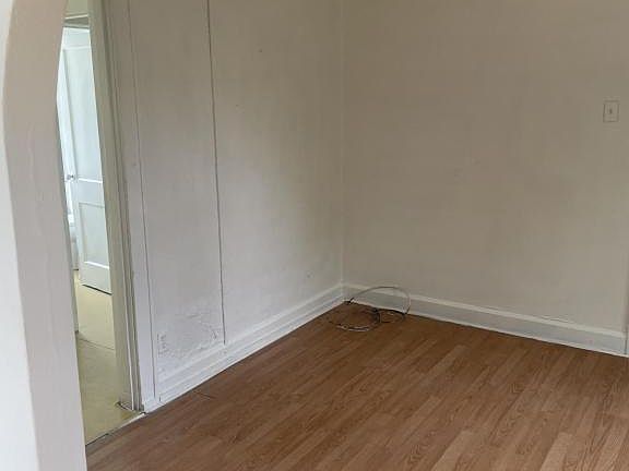 2nd image of 1133 Maryland Ave