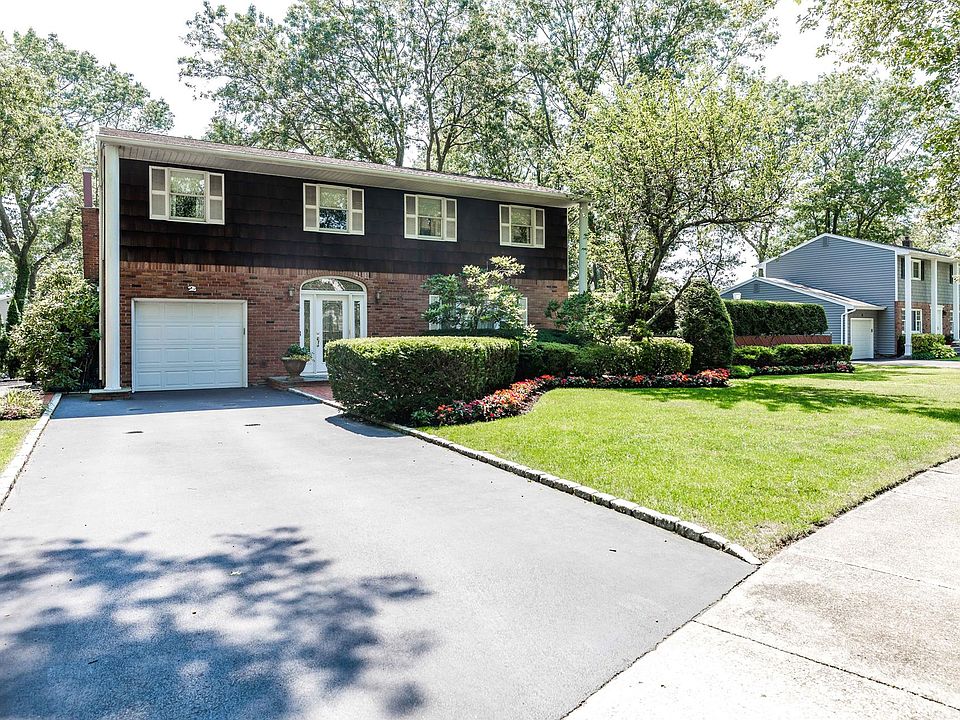 1st image of 2 Leslie Ln
