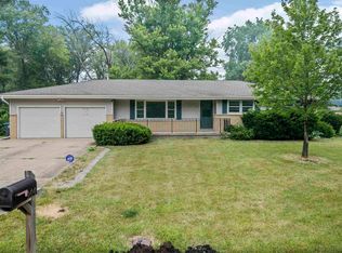 444 Edgewood Dr, East Peoria, IL