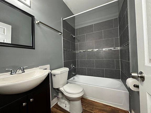 4th image of 1106 Esplanade St #4