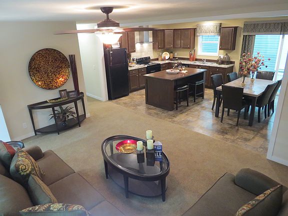 5th image of 25839 Hanover Dr