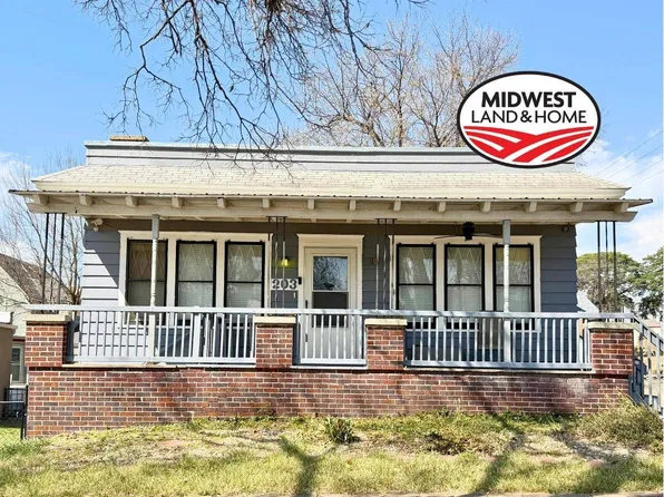 203 N 12th St, Marysville, KS 66508