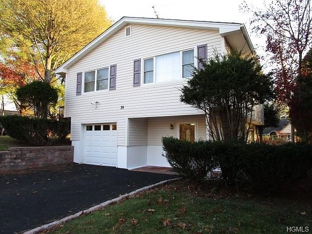 1st image of 39 Central Dr