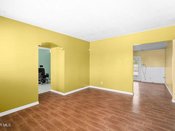 2nd image of 537 Gilmore Way