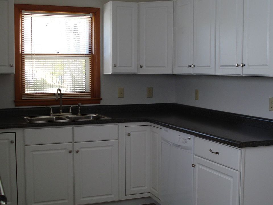 2nd image of 109 3rd St