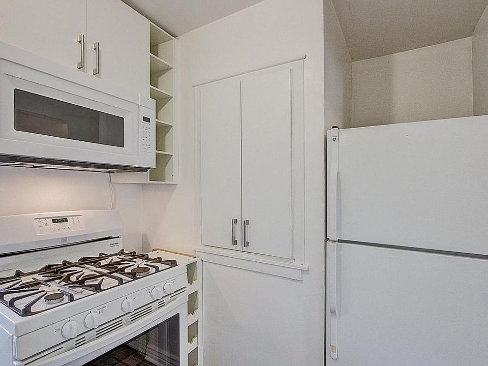 Kitchen with gas stove