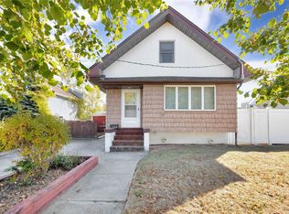 1066 Van Buren St, Baldwin, NY 11510