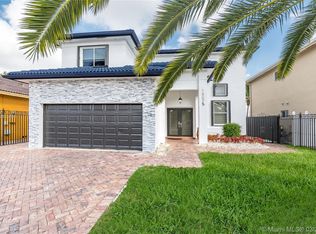 15825 SW 138th Ter, Miami, FL 33196