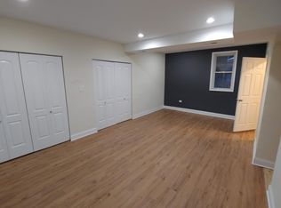 3450 W Diversey Ave #1R, Chicago, IL 60647