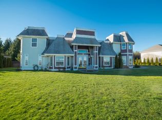 140 Glacier Peak Dr, Camano Island, WA 98282
