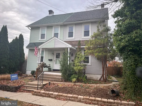172 E 2nd St, Lansdale, PA 19446