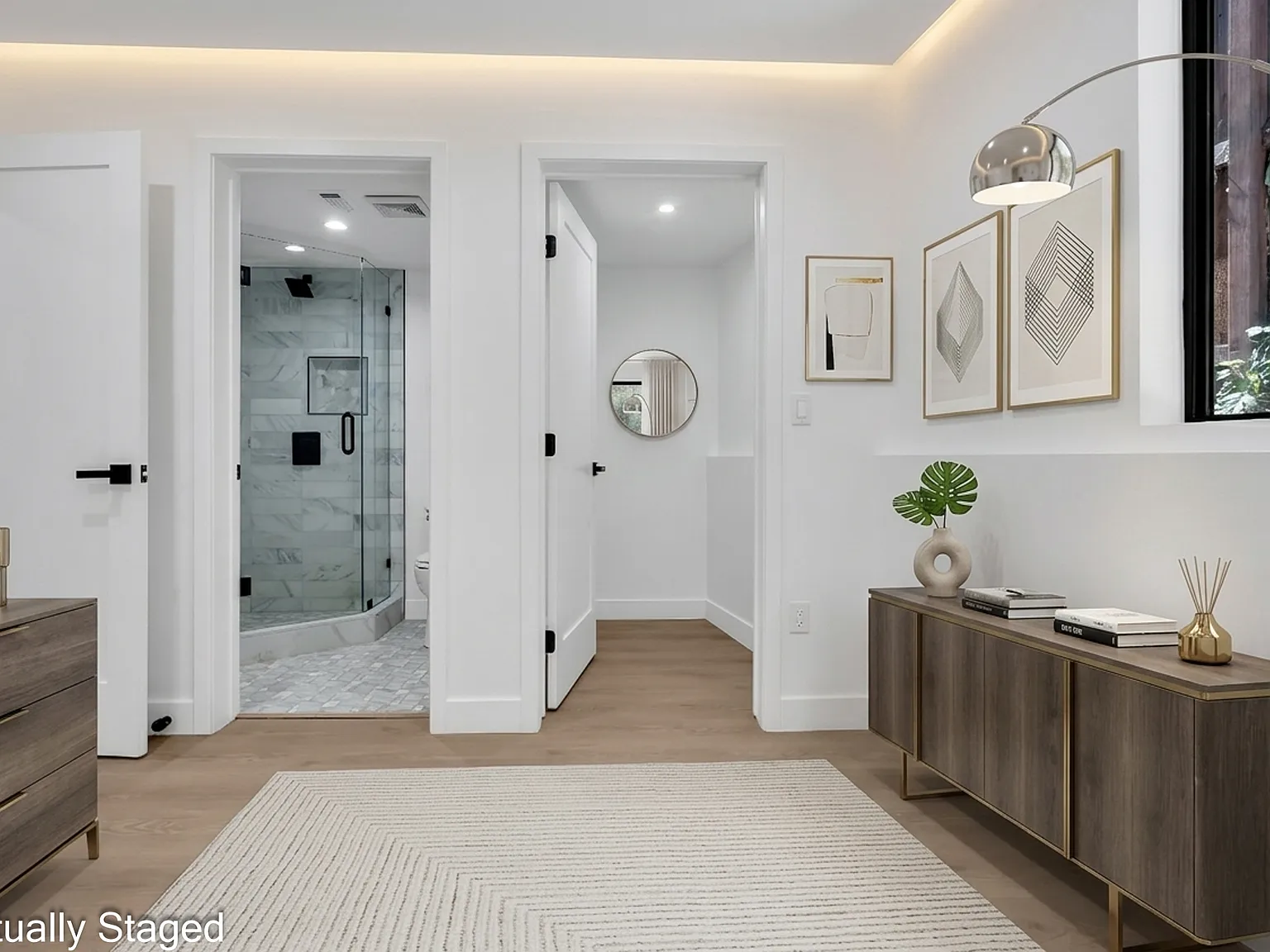 3 bed, 1125 sqft, $3,650 — Photo 3