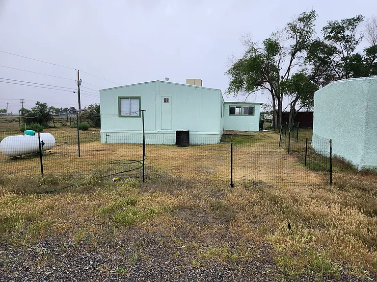 1111 W Hardy Ln #B — Photo 38