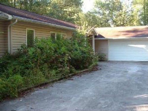 1st image of 1917 Dogwood Ln