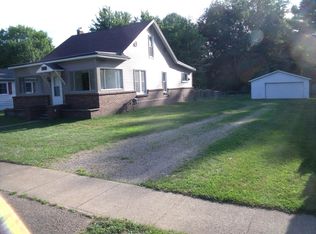 422 S Main St, Lawton, MI 49065