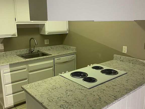 New kitchen counter tops installed 6/2020