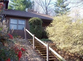 204 Parkway Vista Dr, Asheville, NC 28805