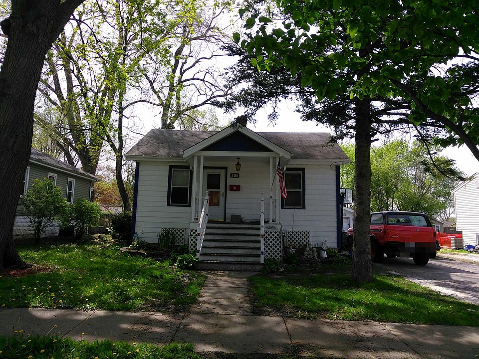 1st image of 206 N Ahrens Ave