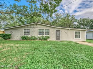 4945 Dallen Lea Dr, Jacksonville, FL 32208