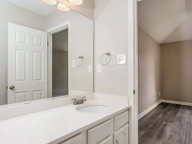 6722 Finch Rd — Photo 13