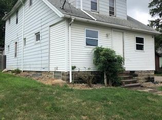 1552 Clermont Rd, Cleveland, OH 44110