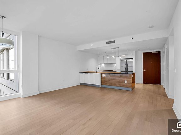 5th image of 631 Folsom St #10C