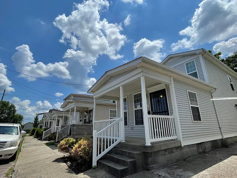 710 Finzer St — Photo 3