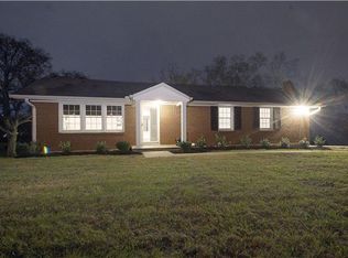 422 Alta Loma Rd, Goodlettsville, TN 37072