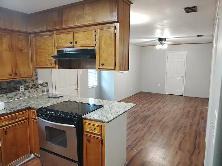 10212 Judy Ln — Photo 5